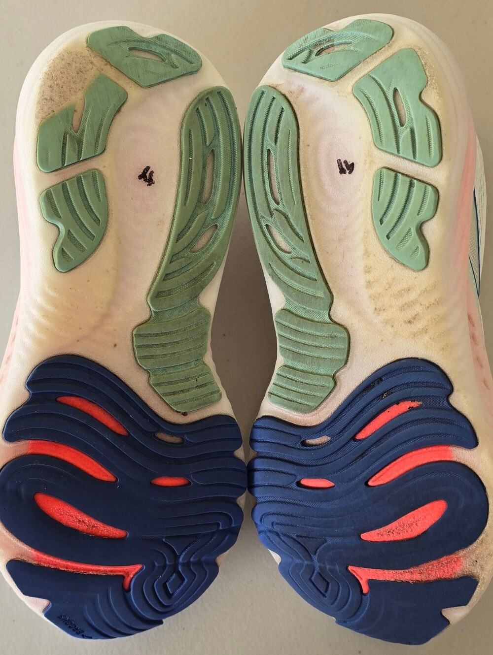 Brooks Glycerin 22 Shoes Womens Size 8.5 White Limpet Shell Amparo Blue - Picture 6 of 6